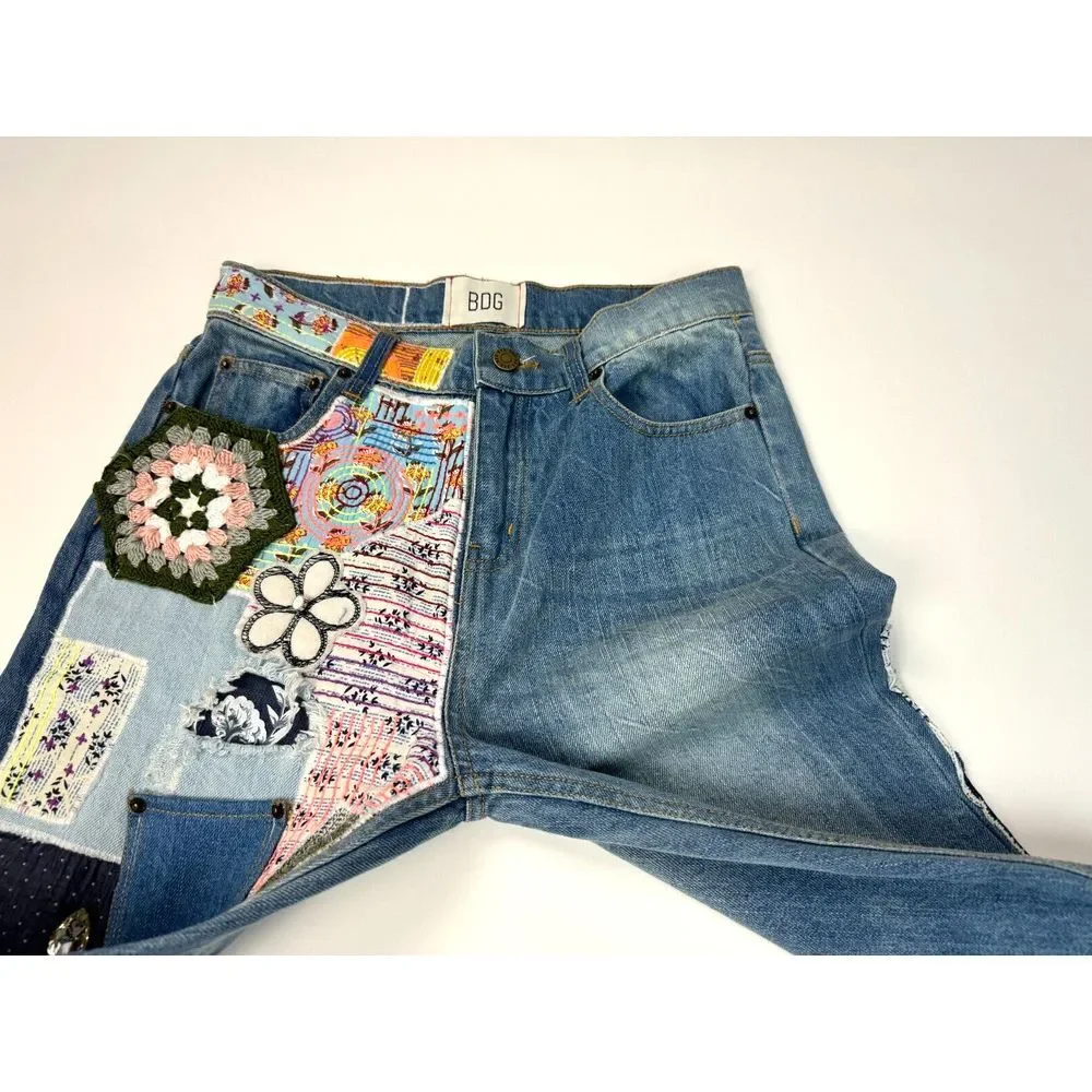 BDG Urban‎ Outfitters High Rise Flare Jeans Women 26 Art Patch Boho Hippie 70s